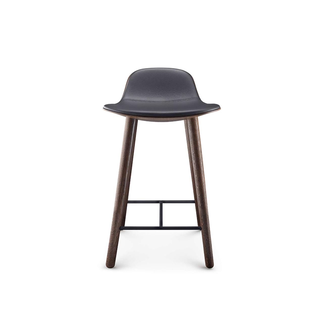 Yuuga barstool - Smoked oak w. black leather - 65 cm