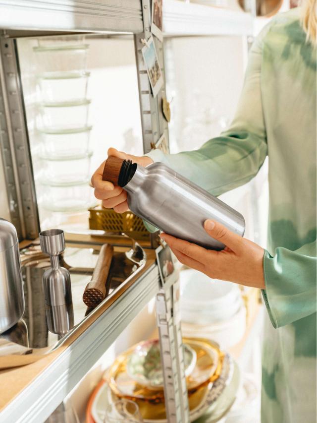 Lifestyle_Photo_4 Liquid Lounge Cocktail shaker